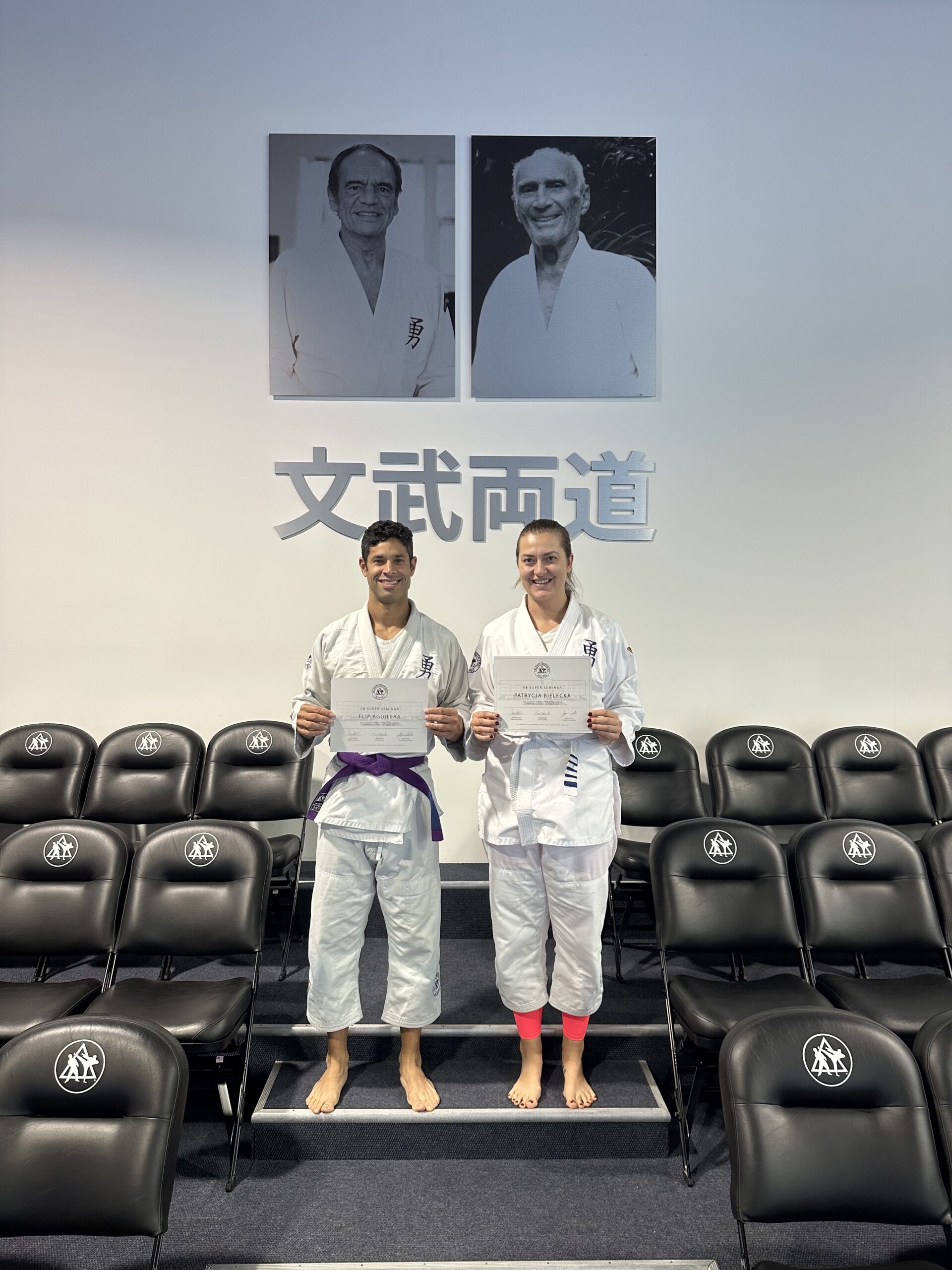 Flip & Patricjya with T-shirt certificates